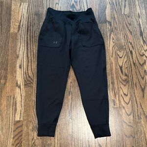 Under Armour fitted black women’s joggers, size medium